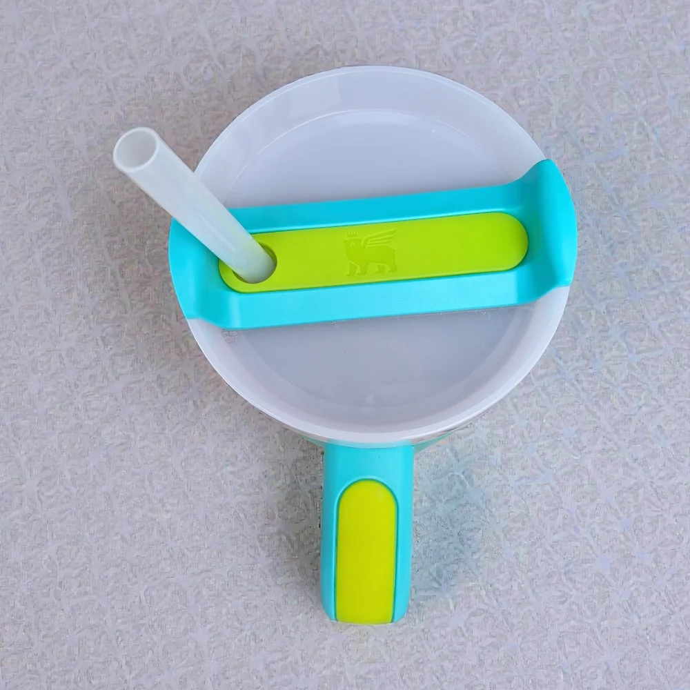 Stanley Tropical Teal Quencher H2.0 FlowState Tumbler - 40 oz - Picture 6 of 9